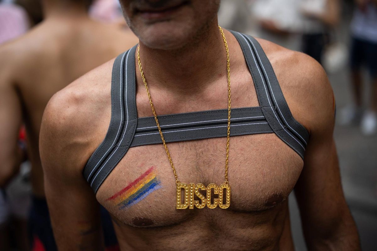 Uno de los participantes en la manifestación estatal del Orgullo LGTBIQ+.