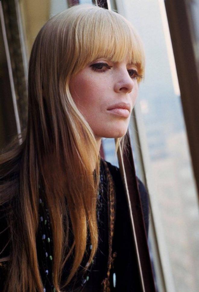 Nico, la protegida de Andy Warhol y cantante de The Velvet Underground que murió en Ibiza mientras circulaba en bicicleta