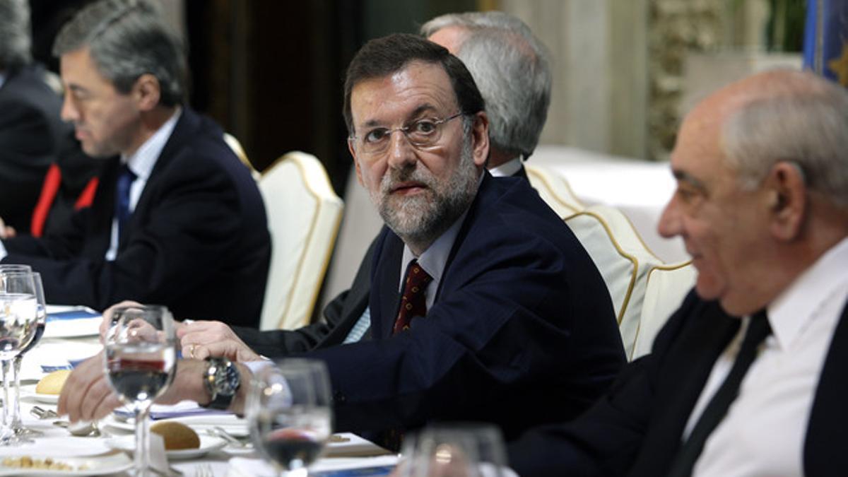 Mariano Rajoy, junto a Isidoro Álvarez, en una conferencia en Madrid en el 2008.