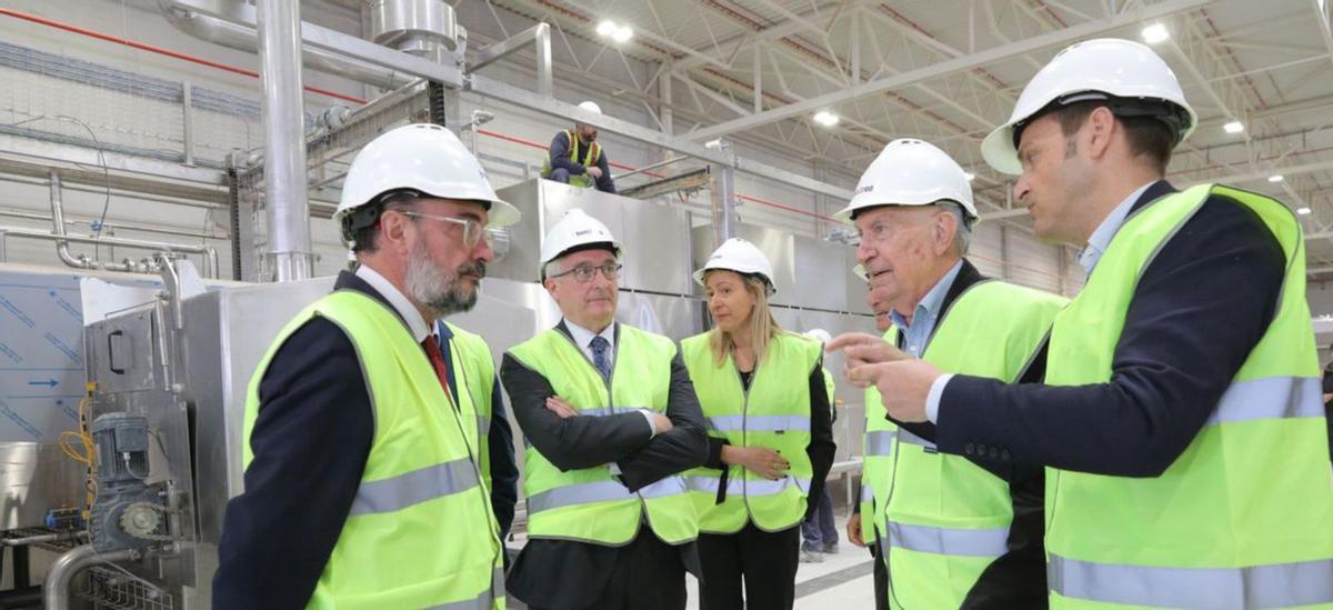 Lambán, Olona y Gastón conocieron los detalles del proyecto de la mano de Alsina.  | SERVICIO ESPECIAL