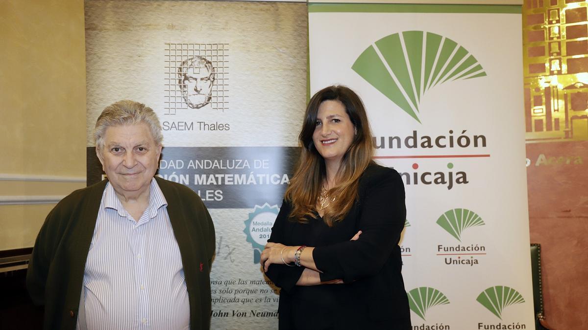 Salvador Guerrero y Ana Cabrera presentan la XXXVII Olimpiada Matemática Thales Málaga 2022