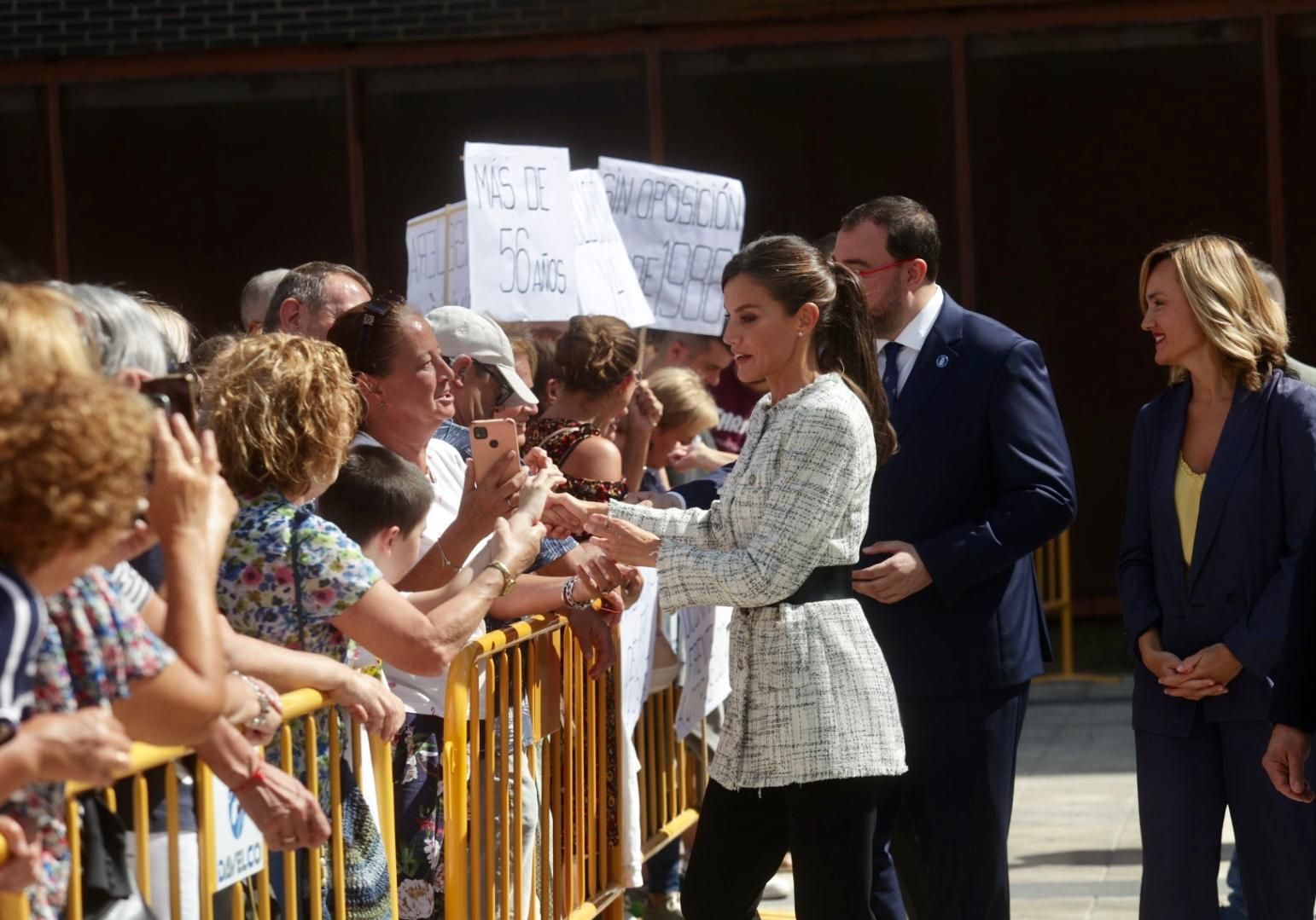 La Reina Letizia inaugura el curso de FP en el Cislan de Langreo