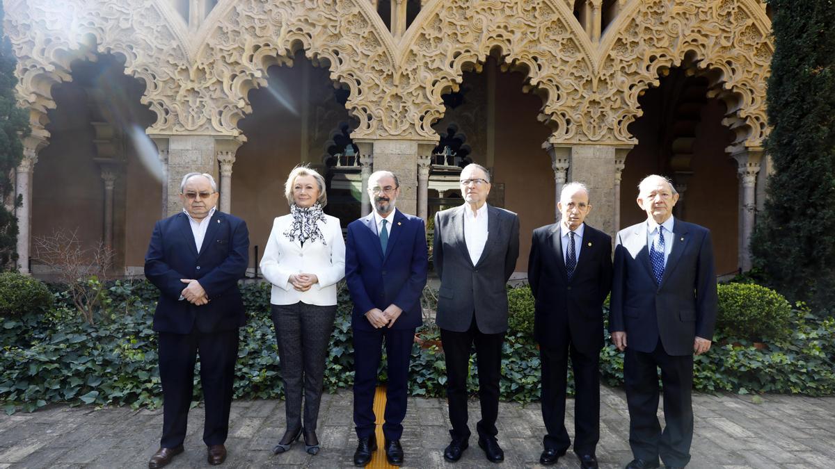 Seis de los ocho líderes políticos con los que ha contado Aragón desde las primeras elecciones autónomas, en 1983.