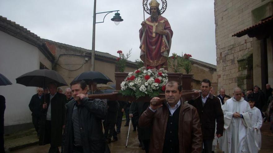 Procesión de San Idefonso de 2010 en Villaralbo.