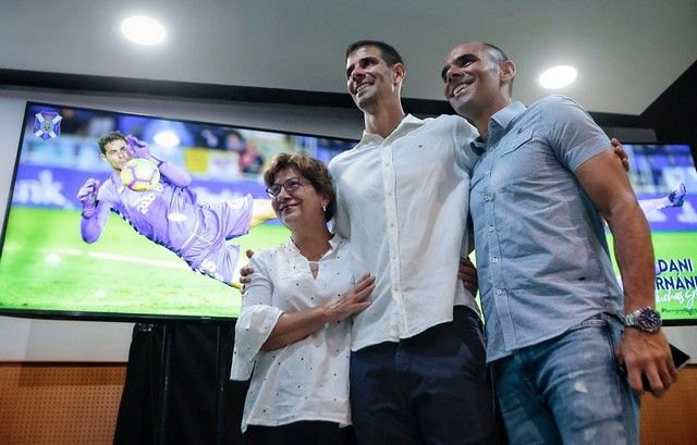 Rueda de prensa del portero del CD Tenerife Dani Hernández