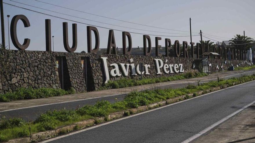 A judge investigates a corruption in the purchase of farms from the Cabildo to Tenerife