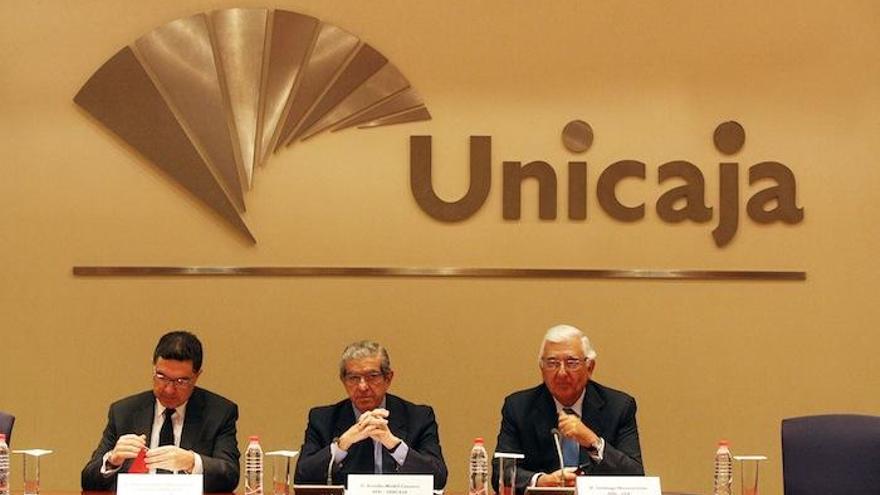 El grupo Unicaja consolida su posición en el mercado financiero español.