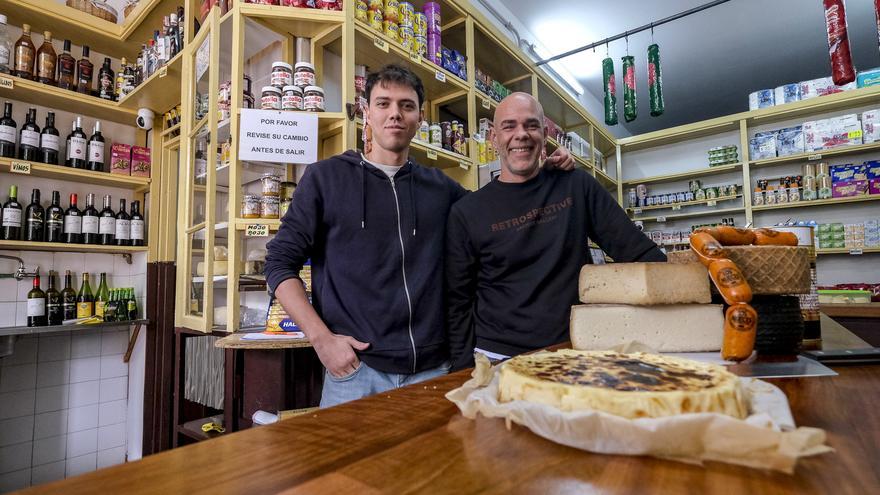 Reabre la mítica tienda de aceite y vinagre de Teror: así es su combinación de tradición y modernidad