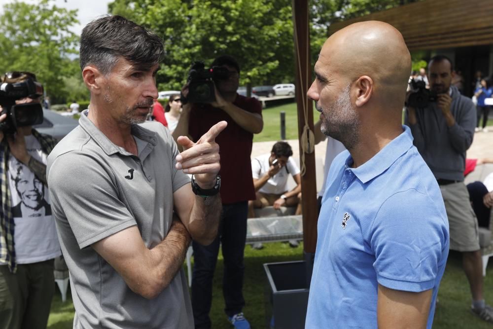 Guardiola i altres exfutbolistes disputen el torneig de golf a Caldes de Malavella