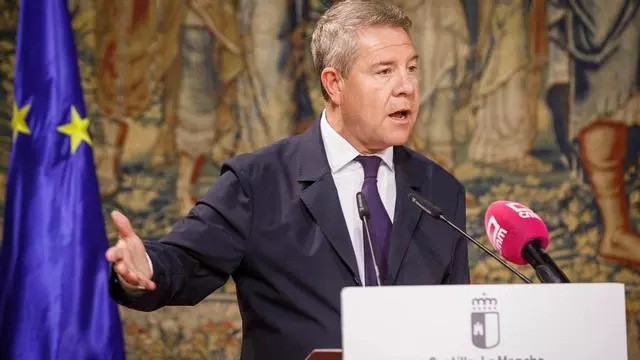 Page: "Puigdemont no se merece que nos pongamos de rodillas"