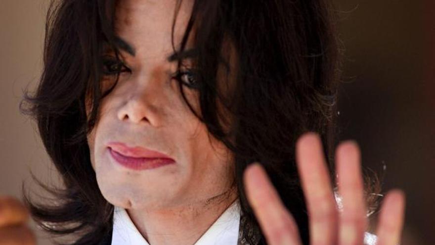 Michael Jackson, en silla de ruedas - Levante-EMV