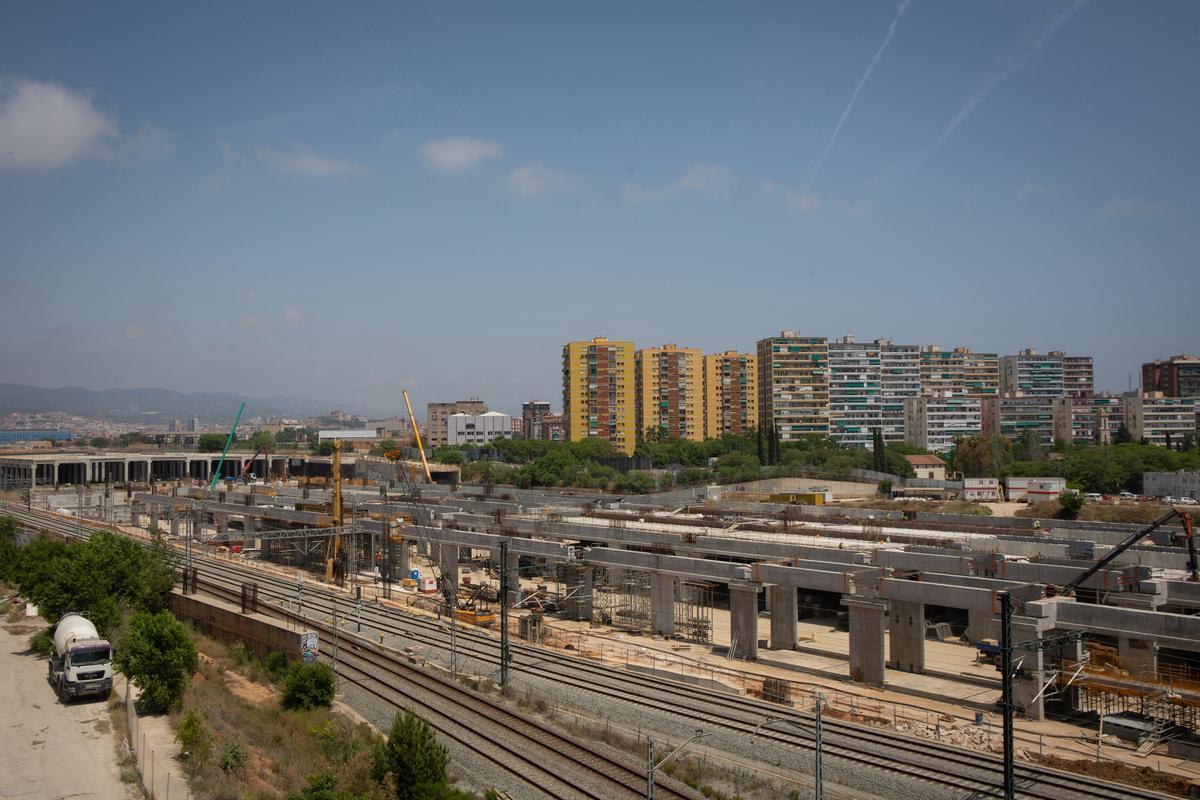 Comencen les obres de la coberta sobre les vies d’alta velocitat de la Sagrera