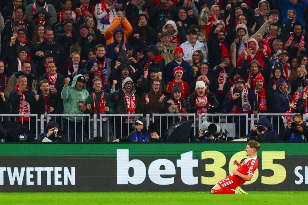 Karl celebra un tanto en Bundesliga