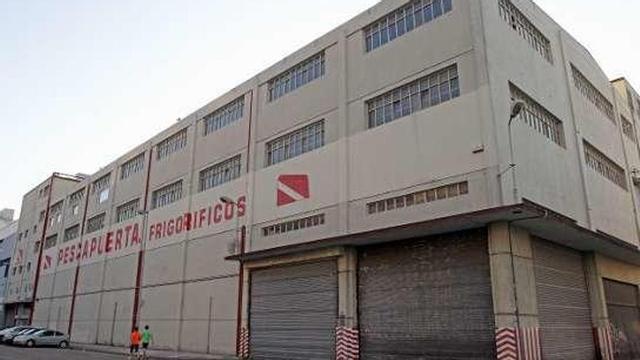 Frigorífico "en perfecto estado"  |  La vieja nave de Pescapuerta, de 2.174 m2, está en excelentes condiciones. Pero no ha trascendido si la firma interesada en este espacio de Jacinto Benavente lo quiere para almacenar pesca congelada.