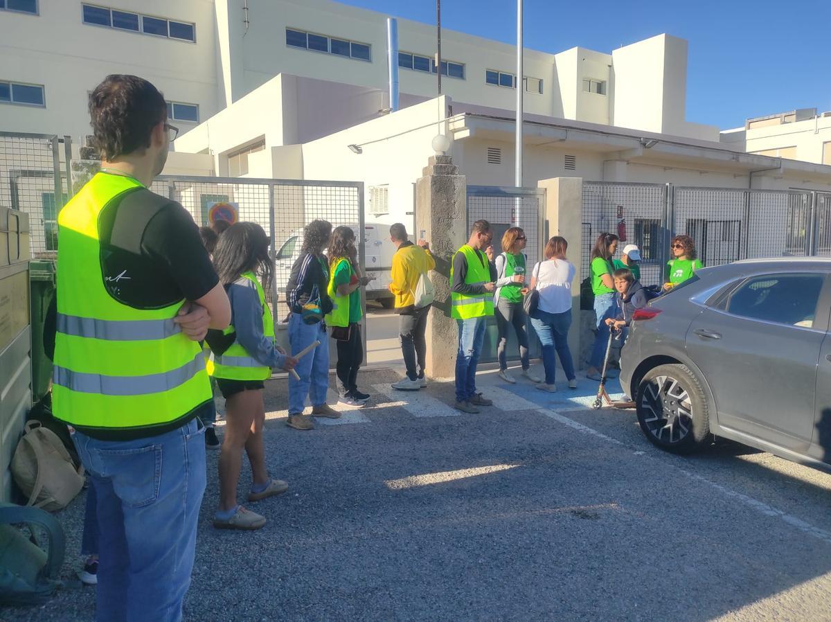 El piquete informativo ha acudido esta mañana a Ondara