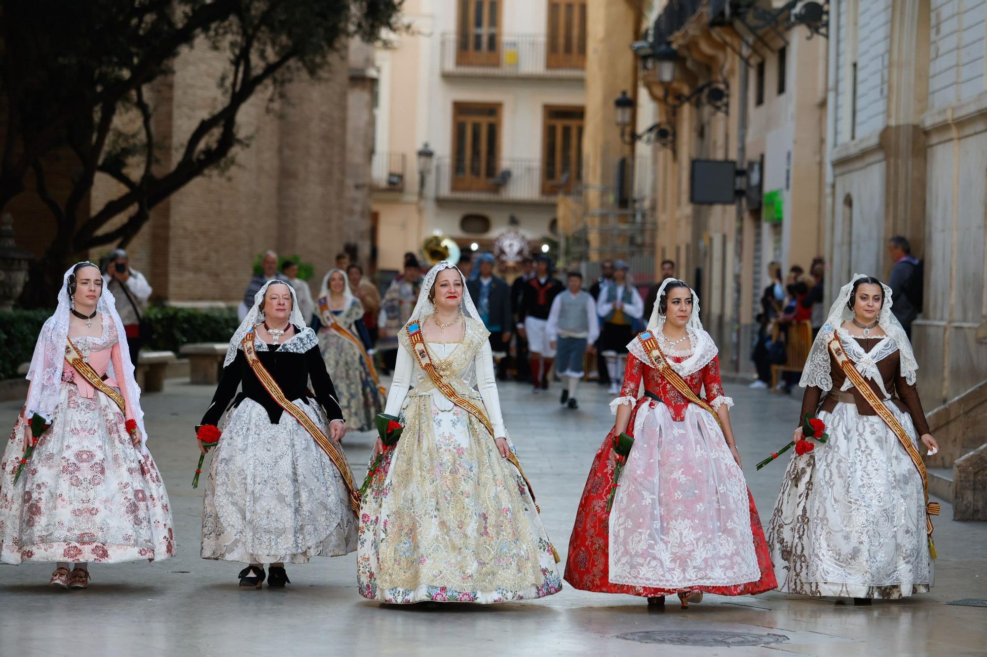 Búscate en el primer día de la Ofrenda en la calle San Vicente entre las 17:00 y las 18:00