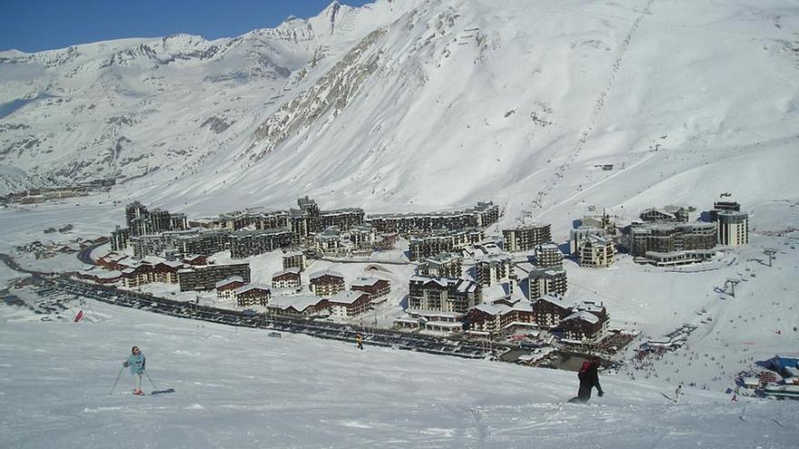 Cuatro muertos por una avalancha de nieve en una estación de esquí de los Alpes franceses