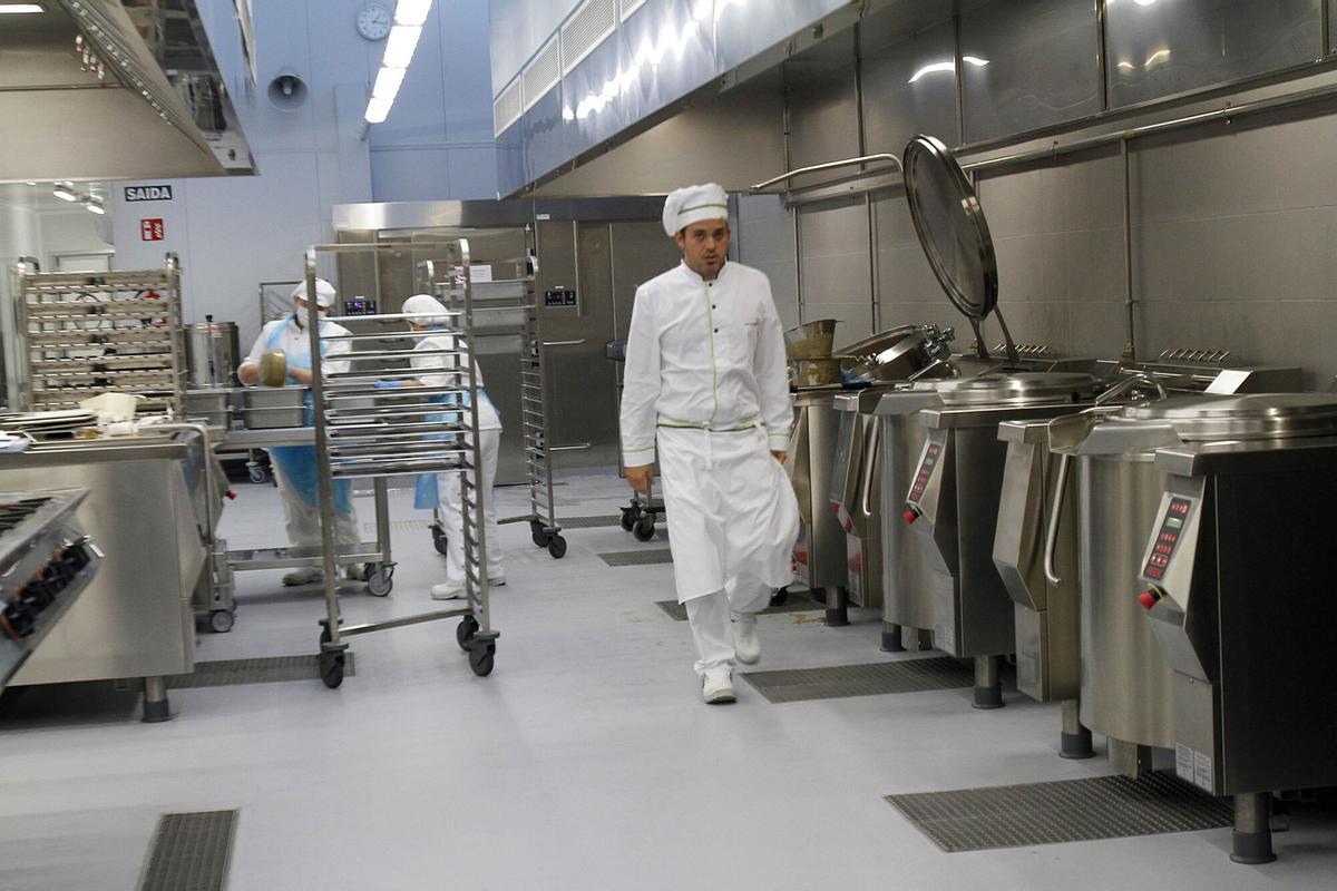 Instalaciones de las cocinas del Hospital Álvaro Cunqueiro.