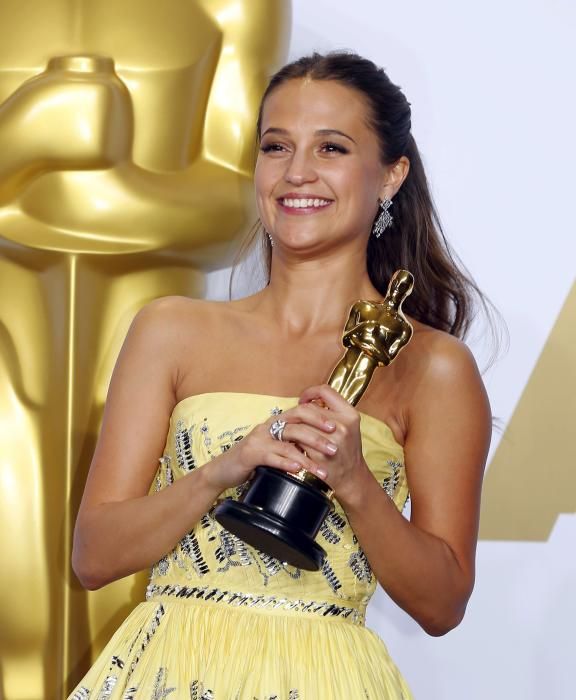 Alicia Vikander, gana el Oscar a la mejor actriz de reparto por su papel en The Danish Girl