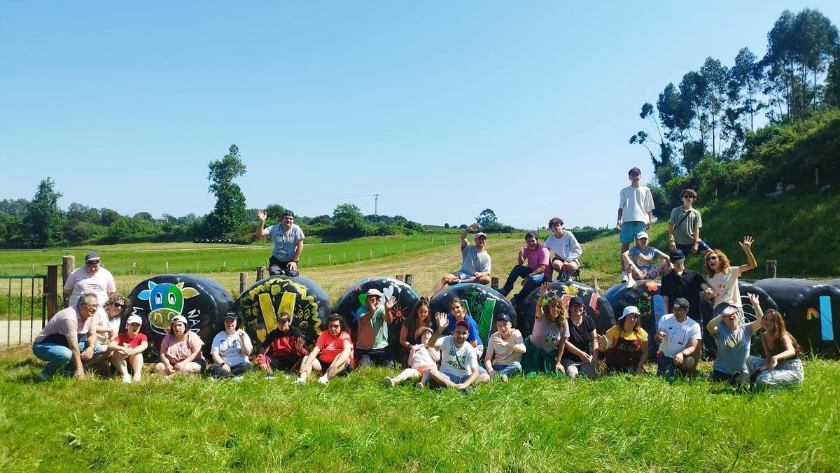Alumnos del Centro Don Orione participan en la primera jornada del festival artístico Porrúa en Bolas