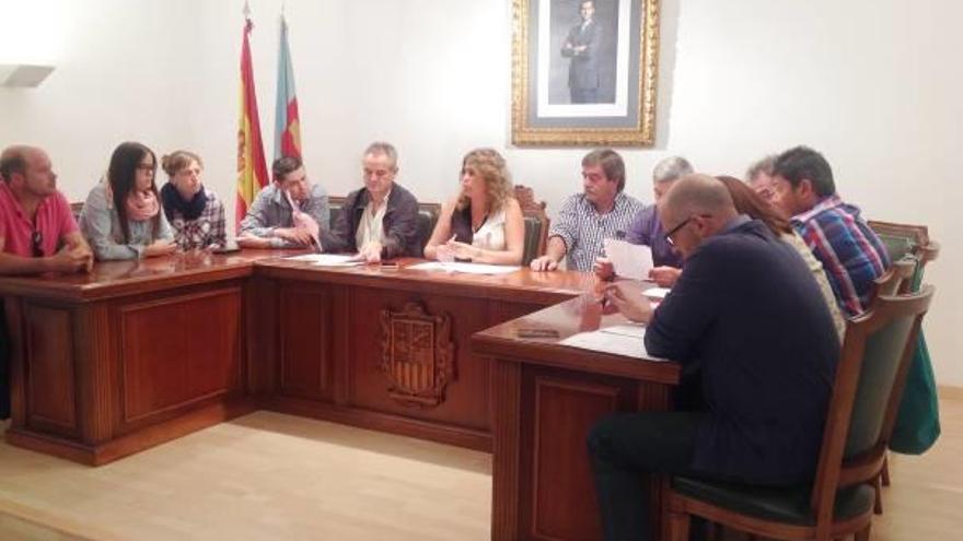 Pleno del Ayuntamiento de Vall d&#039;Alba.