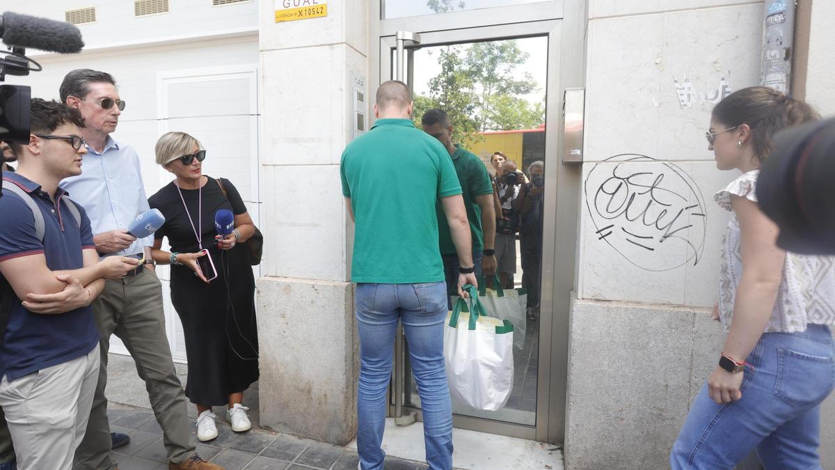 La UCO registra la casa del exministro Ábalos en Valencia