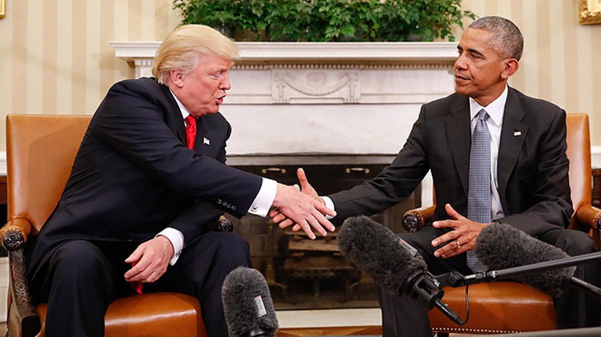 Obama i Trump escenifiquen el traspàs de poders des del Despatx Oval.