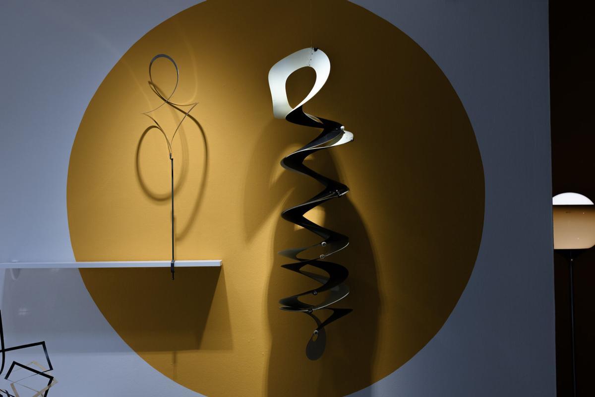 La exposición 'Del óvulo al origen. Un viaje a la inversa', de Frank Rebajes en el MUCAC La Coracha