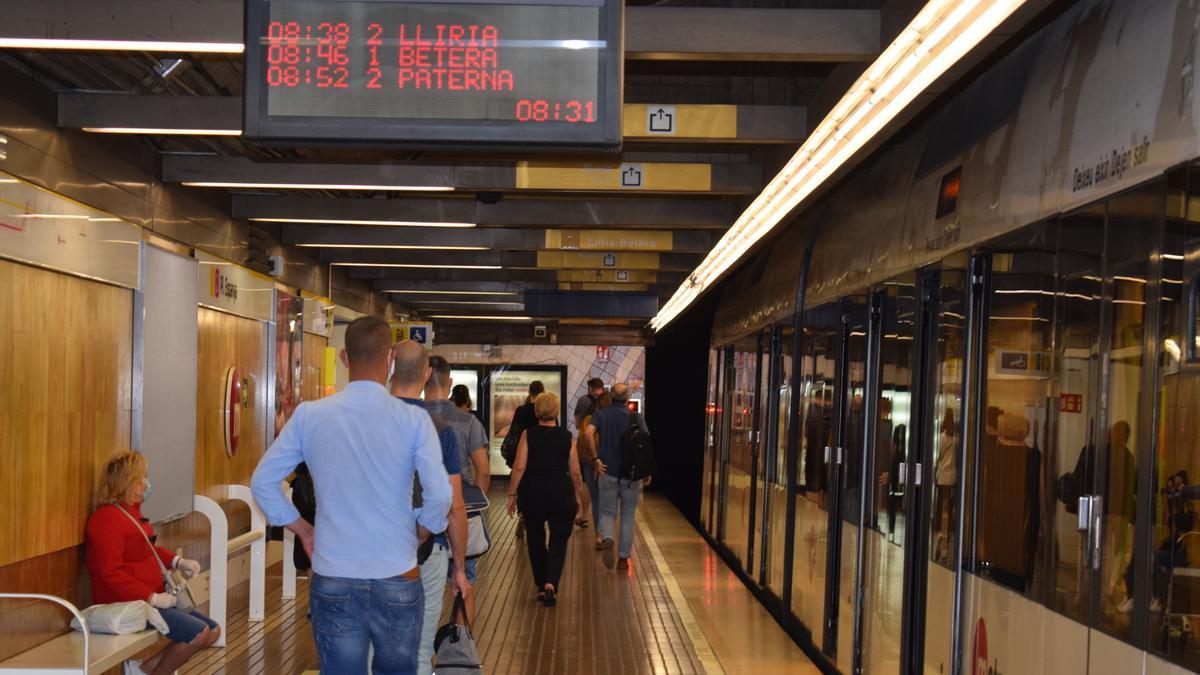 La Generalitat reforzará el servicio de metro durante el fin de semana de  Fallas