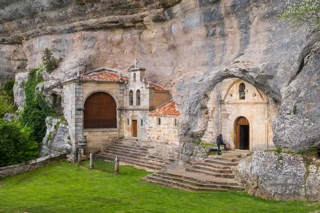 “La catedral de piedra”, la cueva turística más grande de España