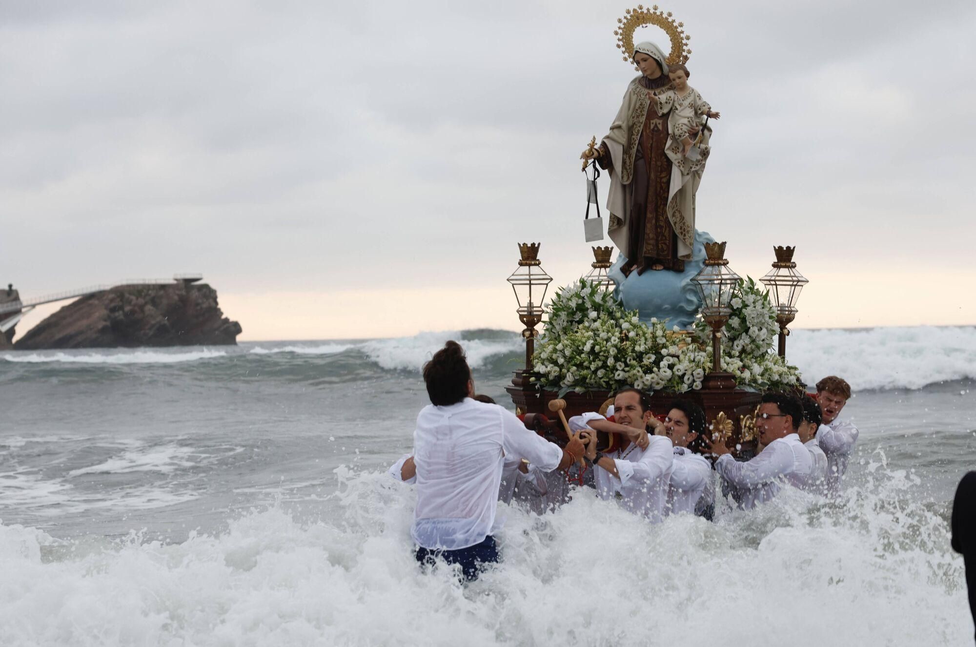 Procesión de la Virgen del Carmen de Salinas