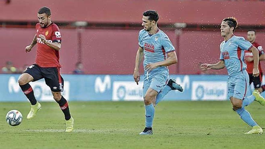 Los defensas del Eibar fueron incapaces de frenar  a Dani RodrÃ­guez en el gol.