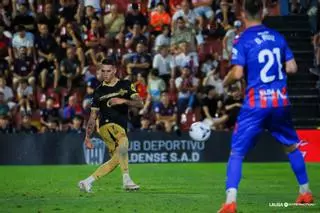 Alex Sala se adueña del centro del campo del Mallorca