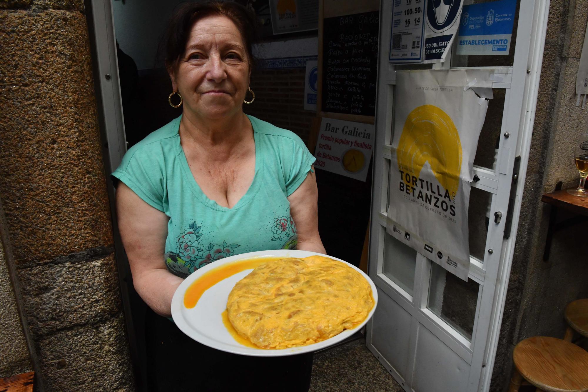 El Bar Galicia logra por primera vez el premio a la mejor tortilla de Betanzos