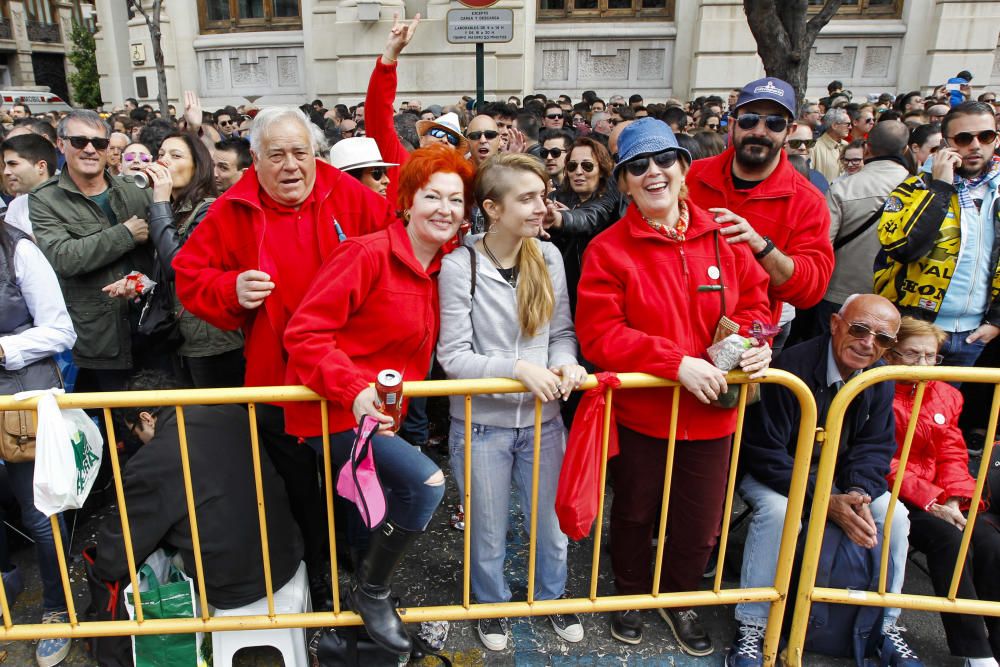 Búscate en la mascletà del 6 de marzo