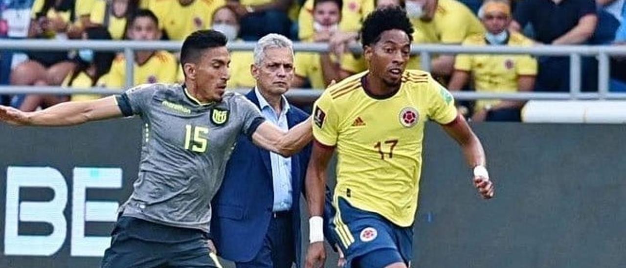 Mojica, durante el partido de anoche de Colombia ante Ecuador