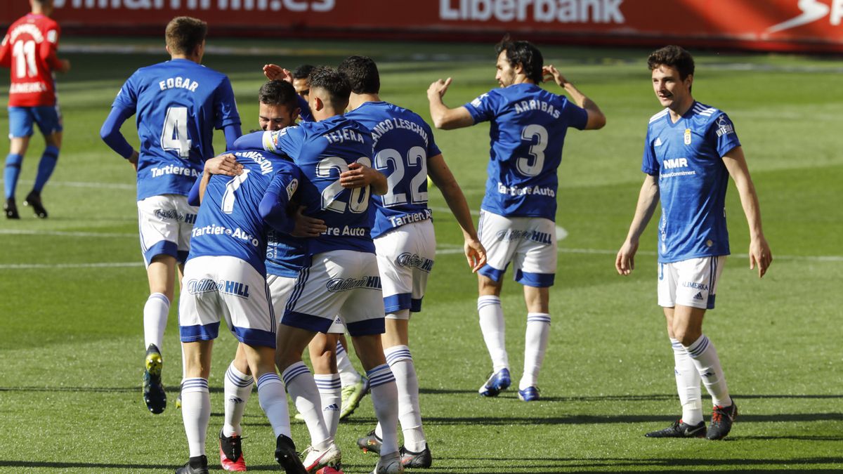 En imágenes: el derbi entre el Sporting y el Real Oviedo