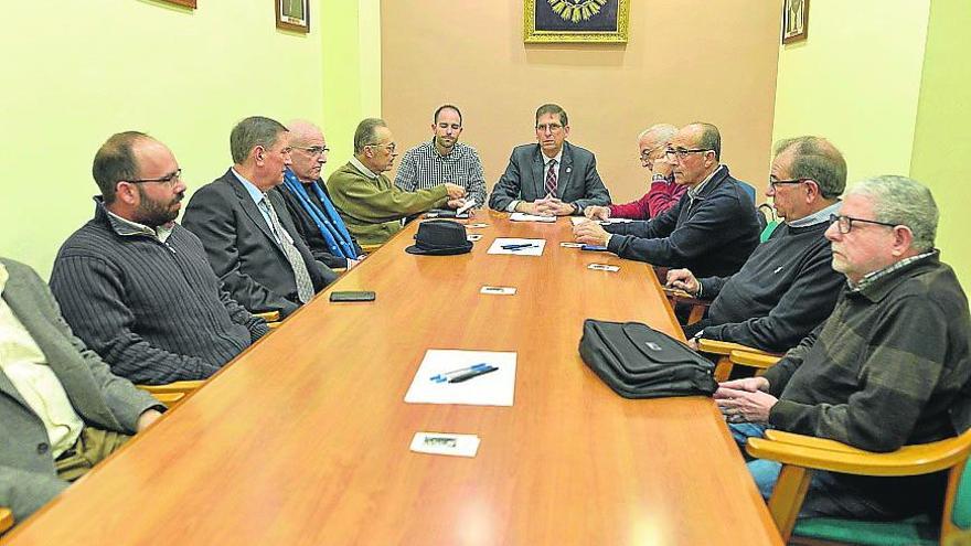 Reunión de la Junta de Cofradías celebrada ayer.