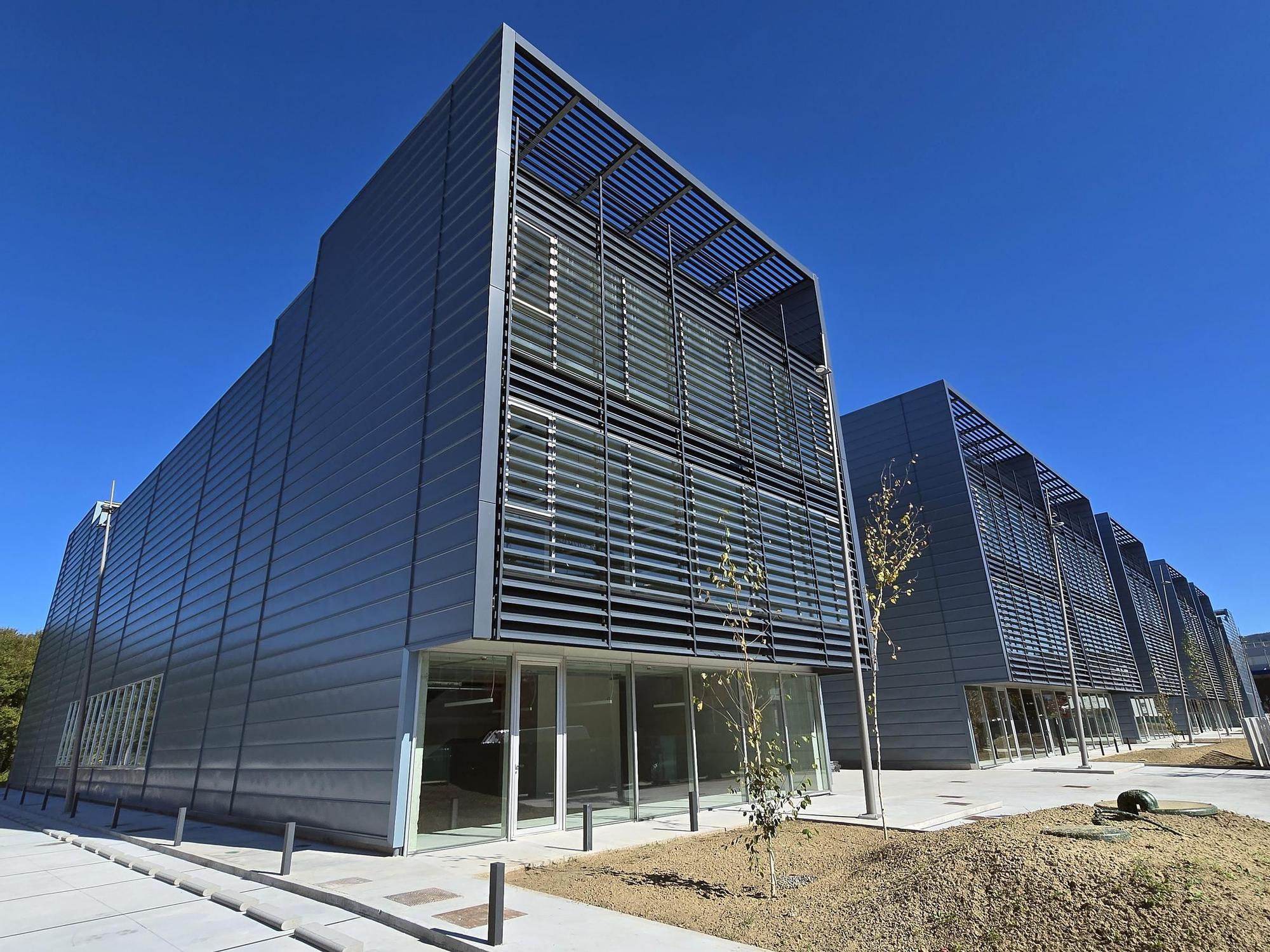 Visita a las nuevas naves de la Zona Franca para empresas tecnológicas en Pordo do Molle