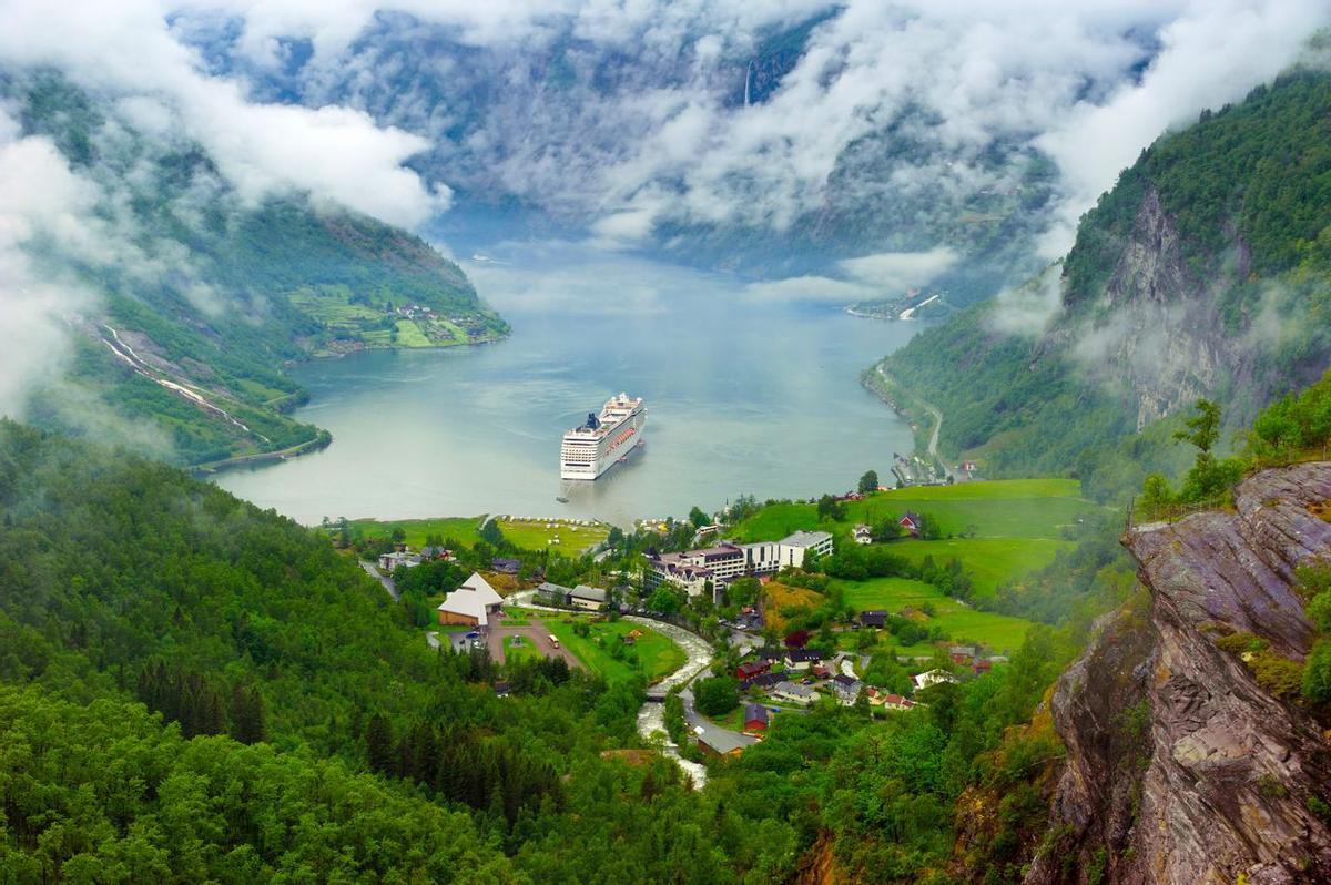 Crucero en un lago