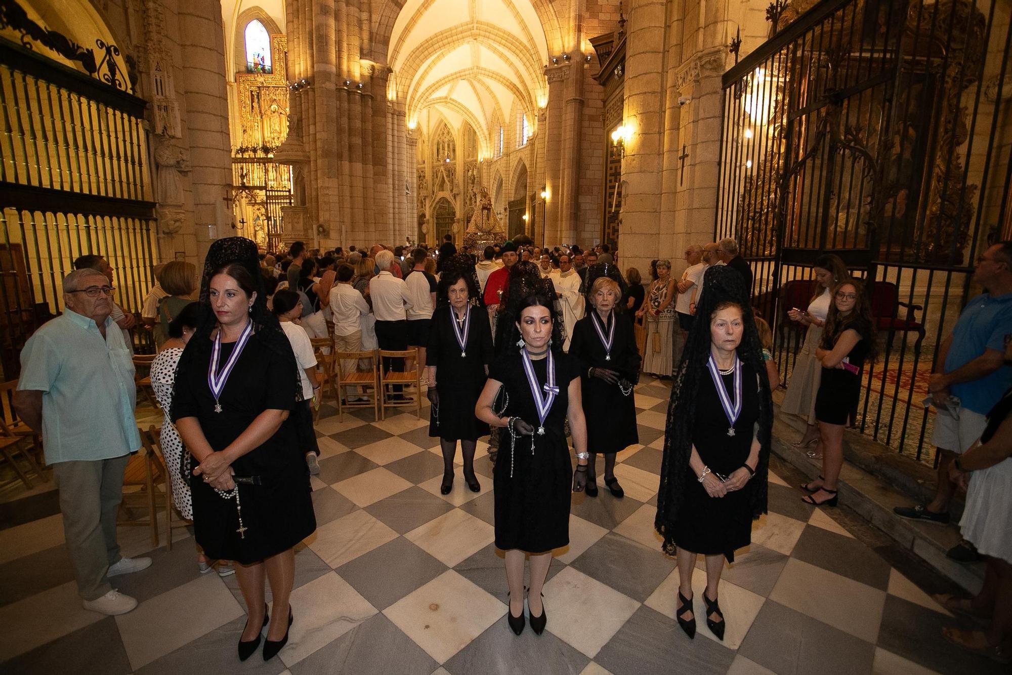 Procesión clausural de la Fuensanta en la Catedral, en imágenes