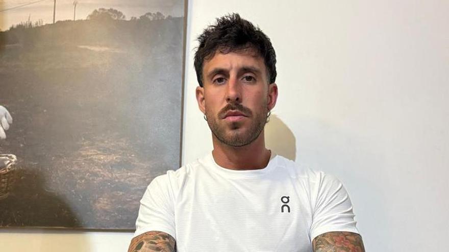 Un praviano de 33 años acaba en el hospital tras ser atacado por un enjambre de avispas: "Me vi rodeado de repente, se me echaron encima"