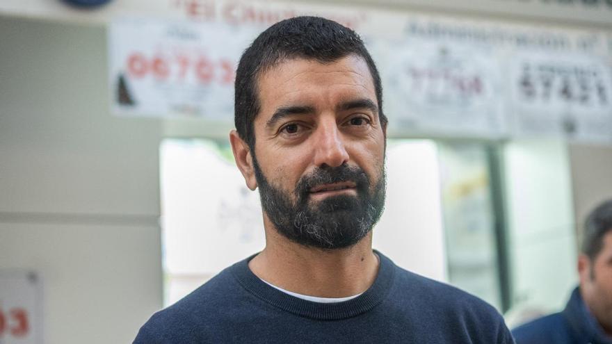 Javier Hernández Cebrián (Santa Cruz de Tenerife, 1983).