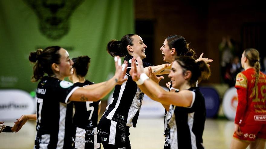 El Costa del Sol Málaga arrolla al Hazena Kynzvart checo (33-18) y roza las semifinales europeas