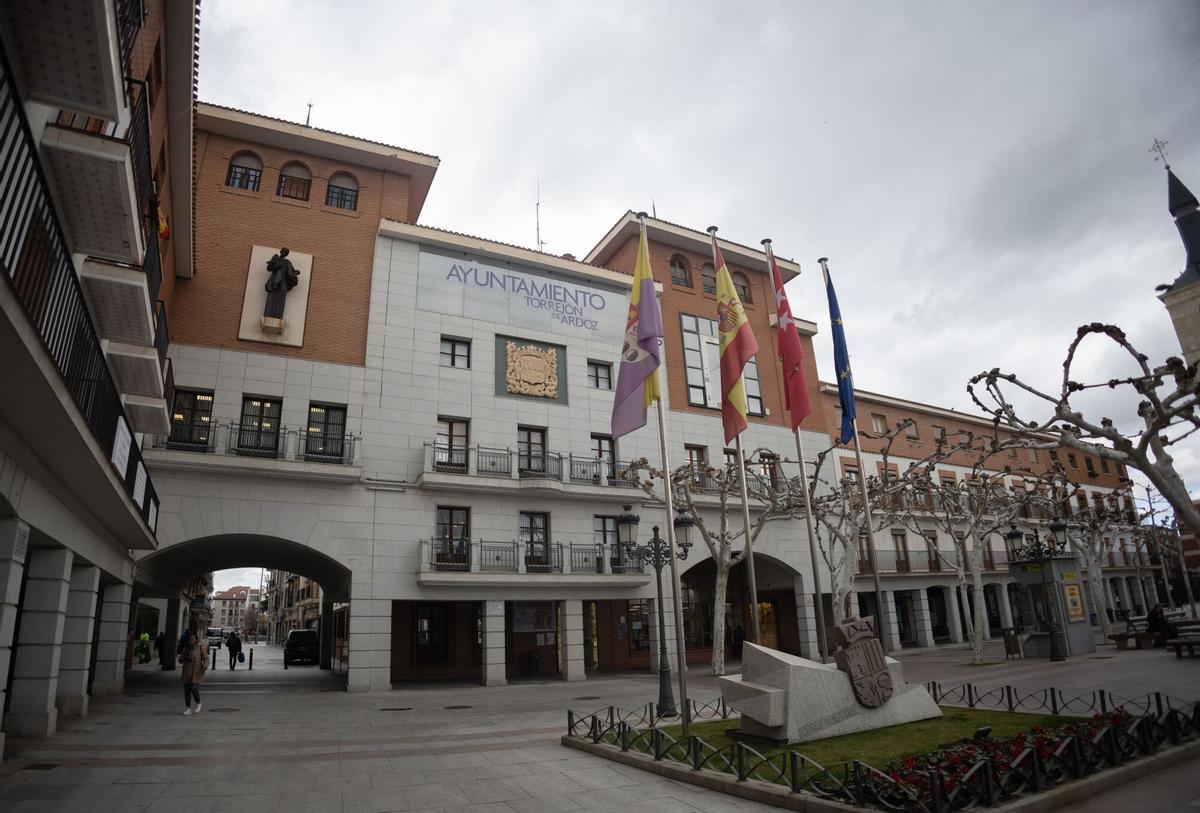 Fachada del Ayuntamiento de Torrejón de Ardoz.