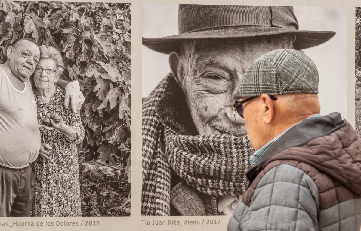 Las fotografías se pueden ver en 14 puntos del centro de Cartagena