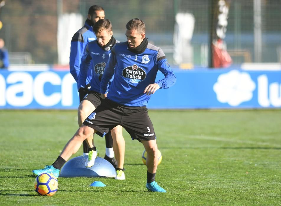 Florin Andone se reincorpora al trabajo junto al resto de sus compañeros después de perderse el partido contra el Barcelona.