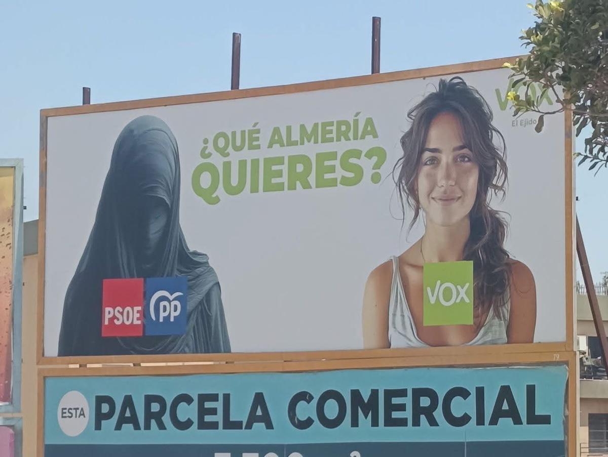 INMIGRACIÓN VOX | Unas vallas de Vox contra la inmigración en El Ejido ...