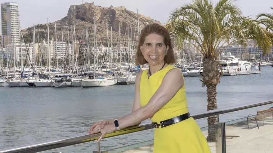 Nuria Oliver: "La IA no se va de vacaciones"