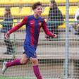Leo Saca celebra un gol con el FC Barcelona